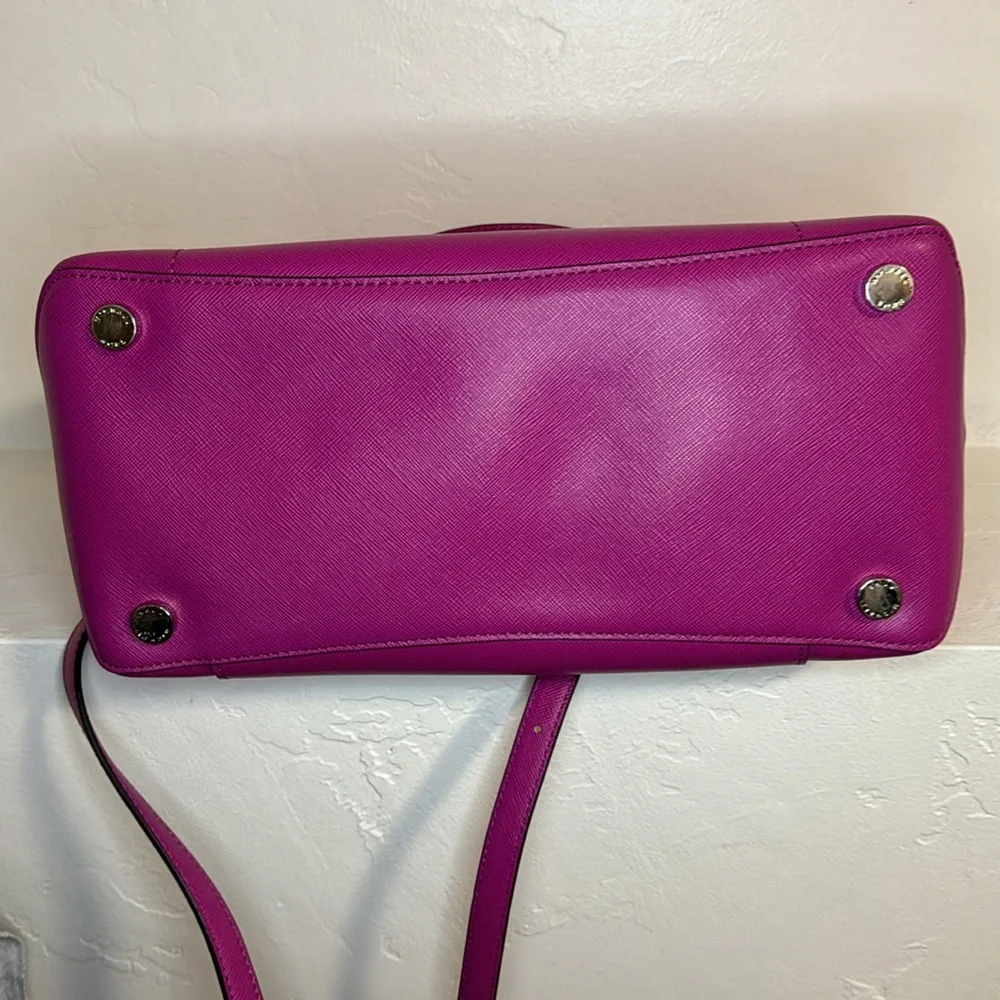 Michael Kors Greenwich fuchsia saffiano leather tote - Picture 7 of 12